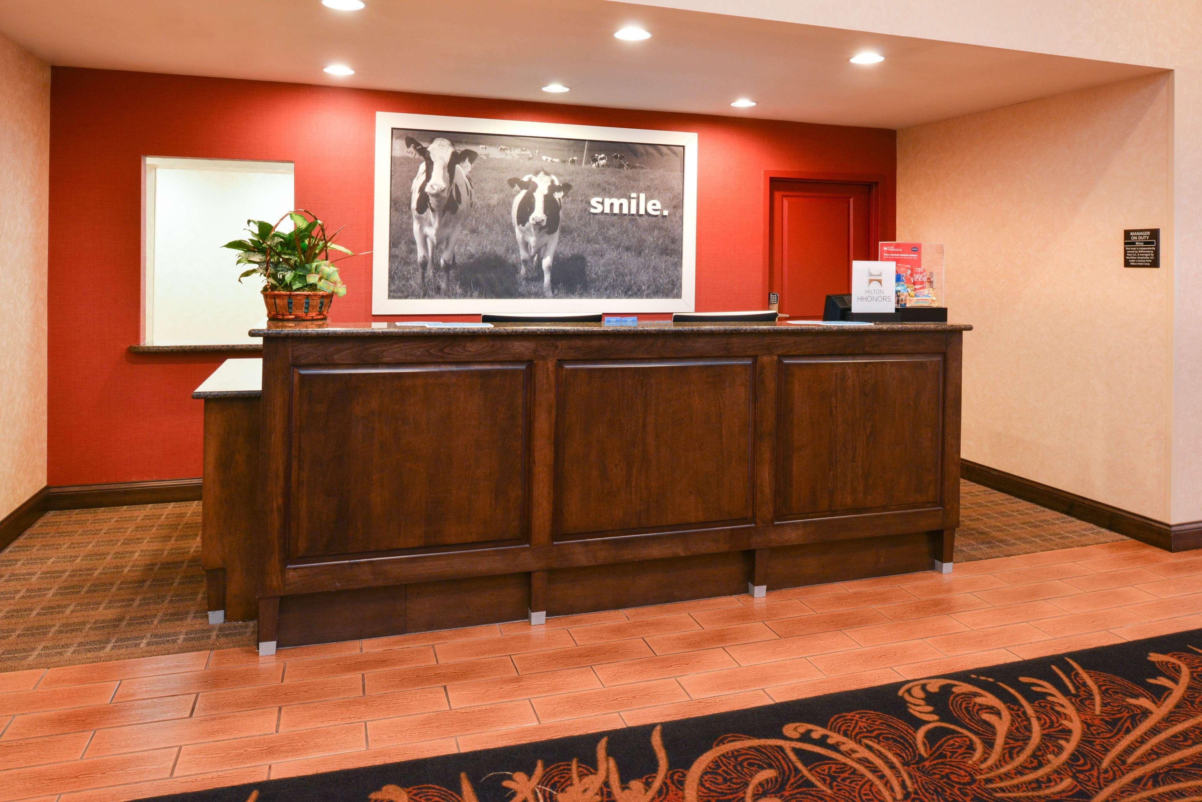 Hampton Inn Williamsburg Extérieur photo